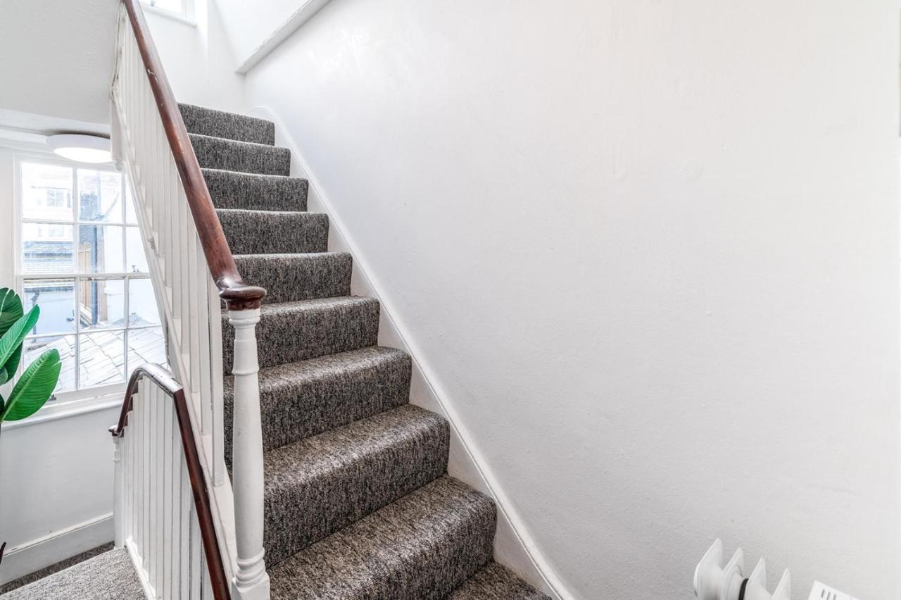 Modern One Bedroom Apartments In Hove Extérieur photo
