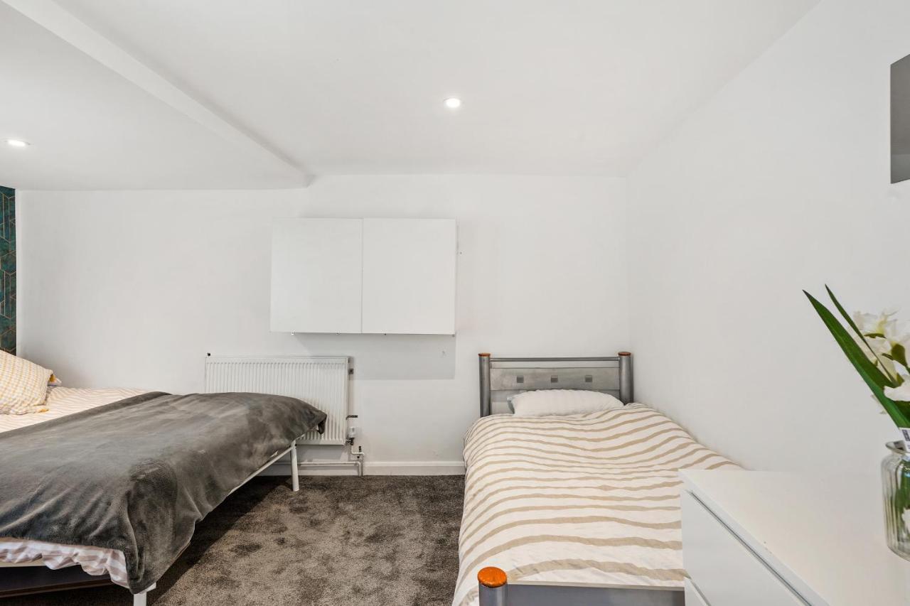 Modern One Bedroom Apartments In Hove Extérieur photo