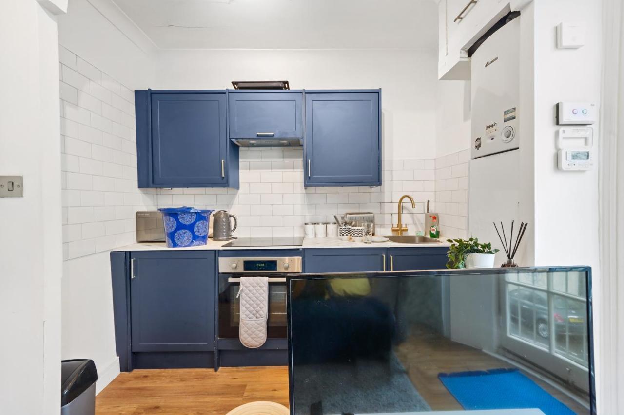 Modern One Bedroom Apartments In Hove Extérieur photo
