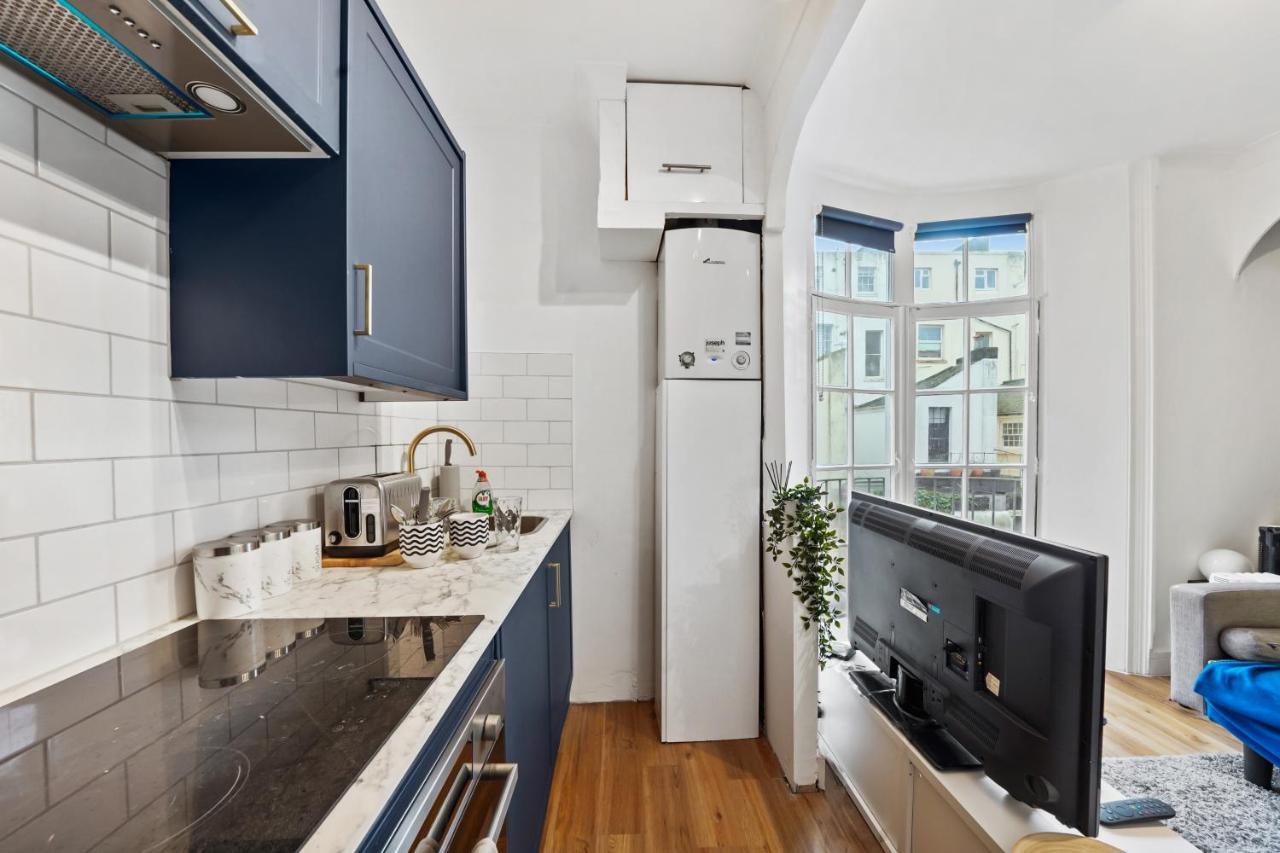 Modern One Bedroom Apartments In Hove Extérieur photo