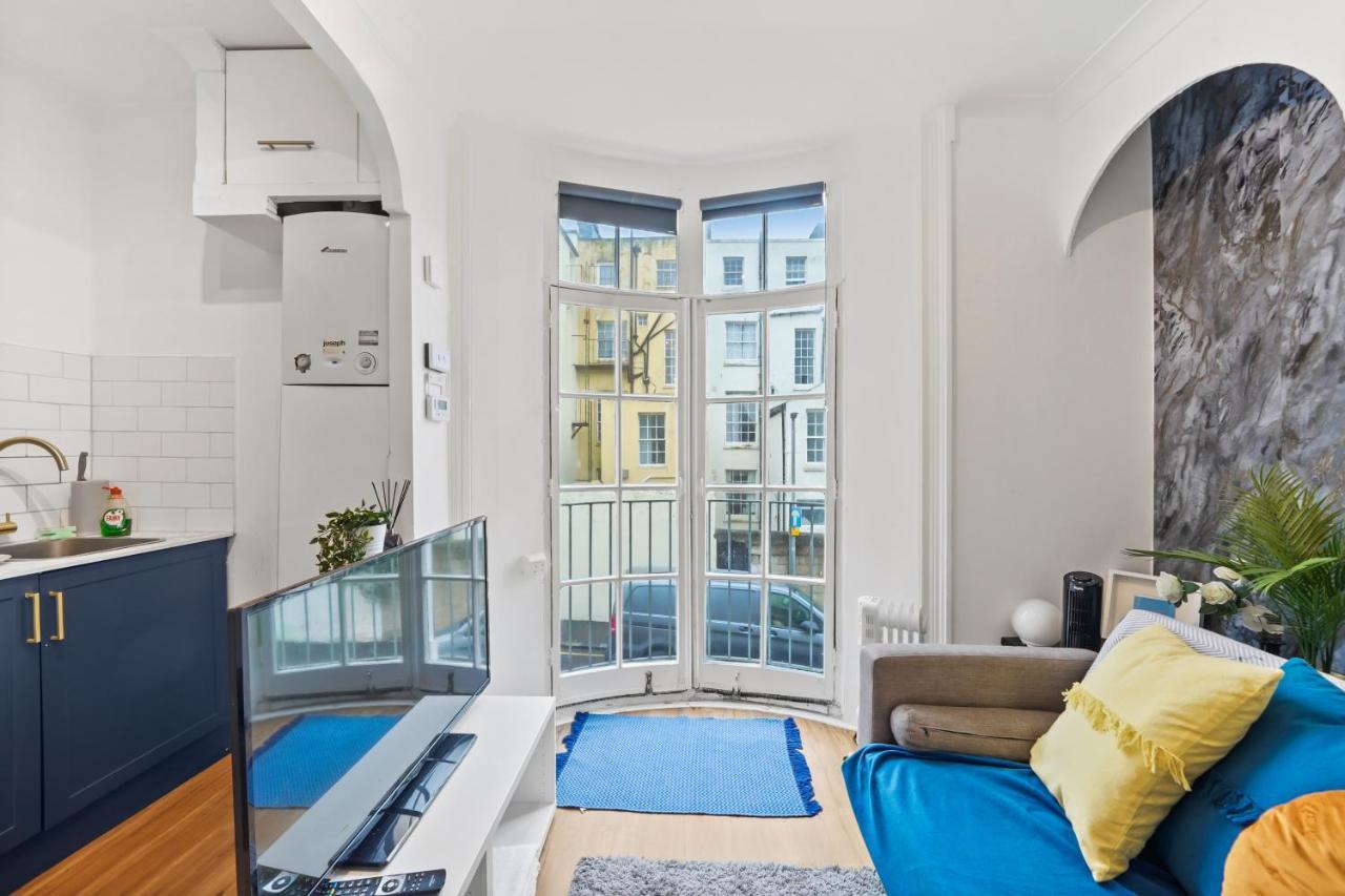 Modern One Bedroom Apartments In Hove Extérieur photo